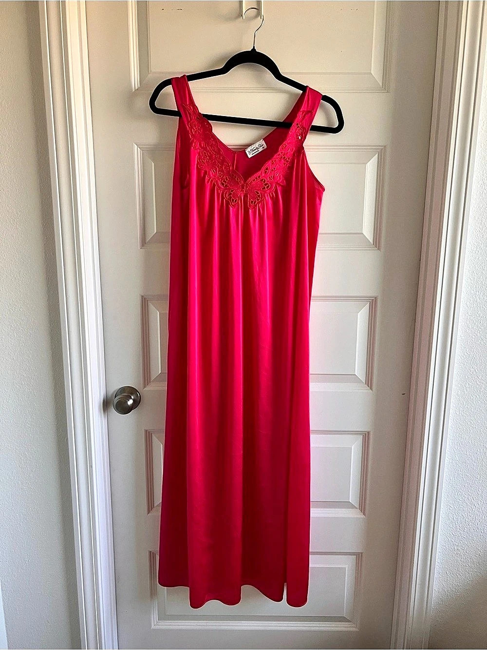 Vanity Fair Pink Maxi Nightgown Size Medium